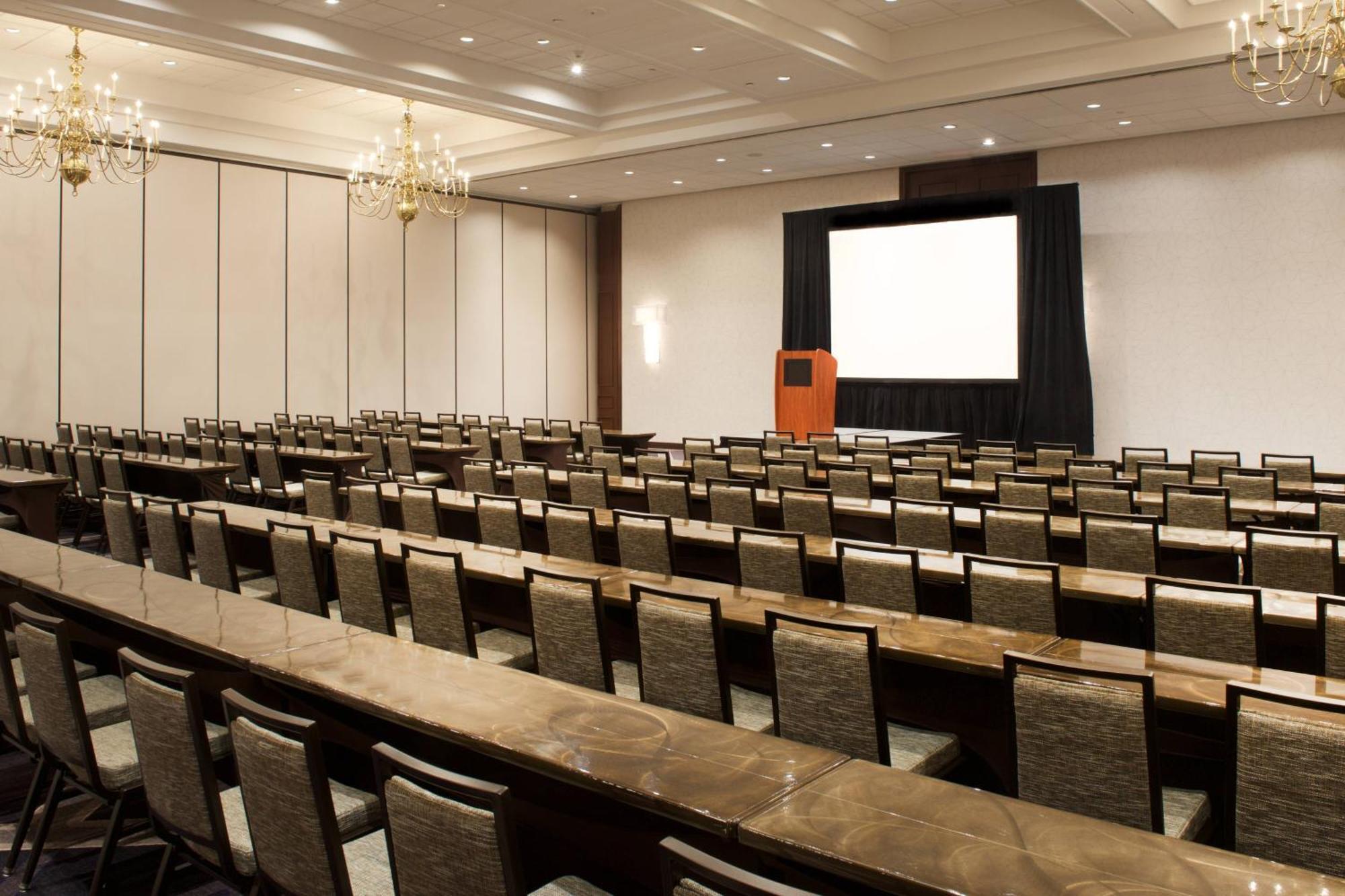 Sheraton Indianapolis City Centre Hotel Esterno foto