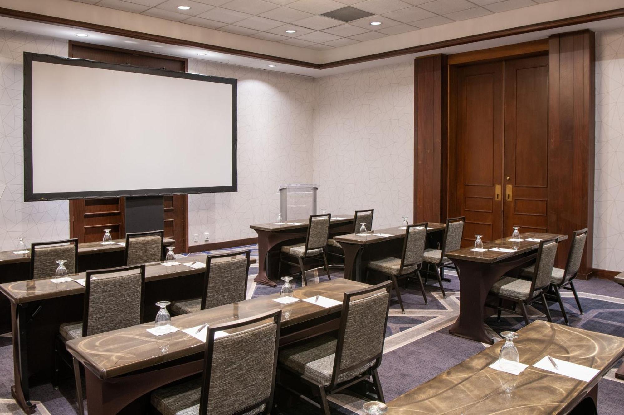 Sheraton Indianapolis City Centre Hotel Esterno foto