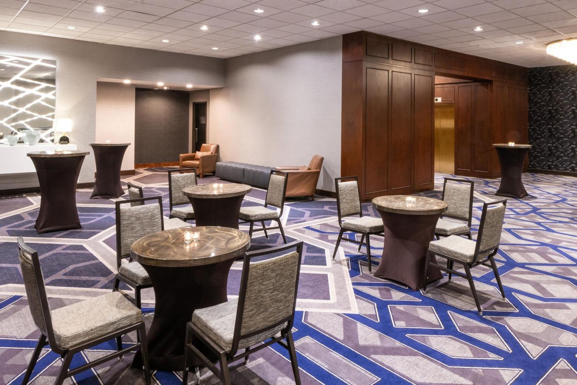 Sheraton Indianapolis City Centre Hotel Esterno foto
